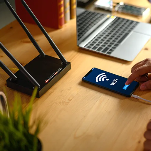 difference between wired and wireless networking